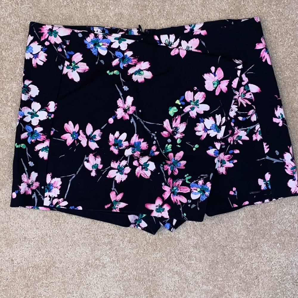 Express floral shorts (skort)